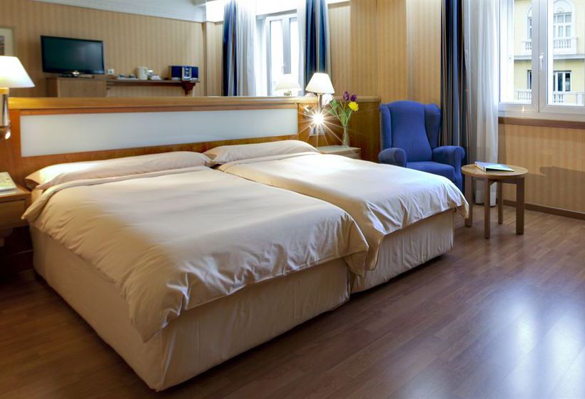 Catalonia Plaza España Hotel & Spa