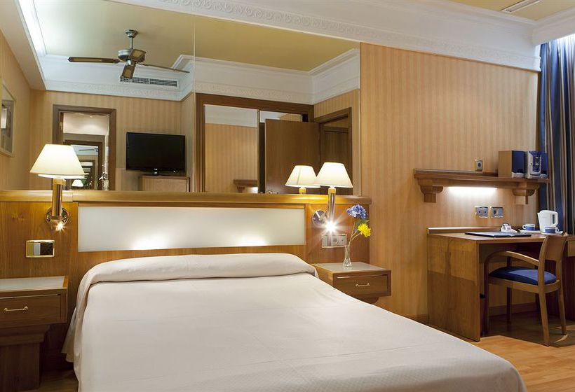 Catalonia Plaza España Hotel & Spa