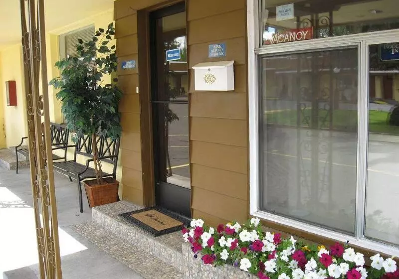 The L Motel Downtown/nau Conference Center