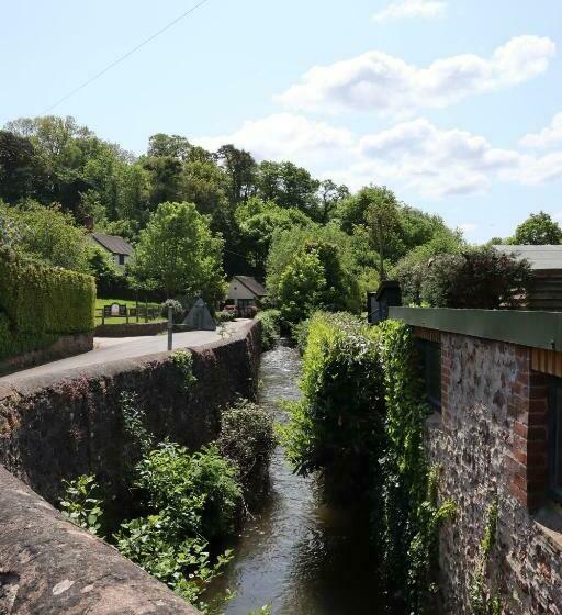 호스텔 The White Horse Inn