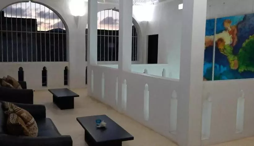 تختخواب و صبحانه Jamala Guesthouse