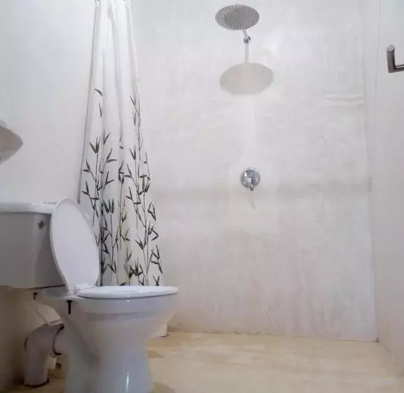 تختخواب و صبحانه Jamala Guesthouse