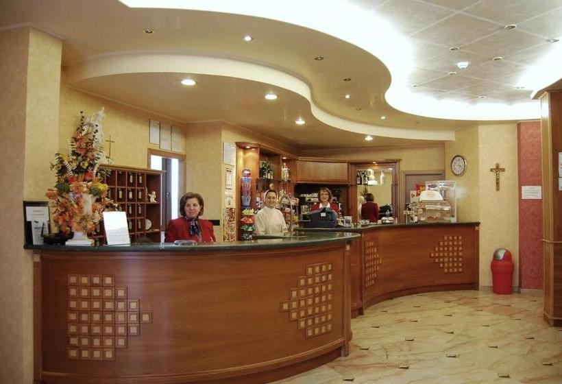 בית מלון כפרי Albergo Casa Del Pellegrino