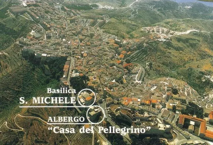 Hotelli Albergo Casa Del Pellegrino