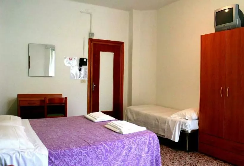 هتل Albergo Nella
