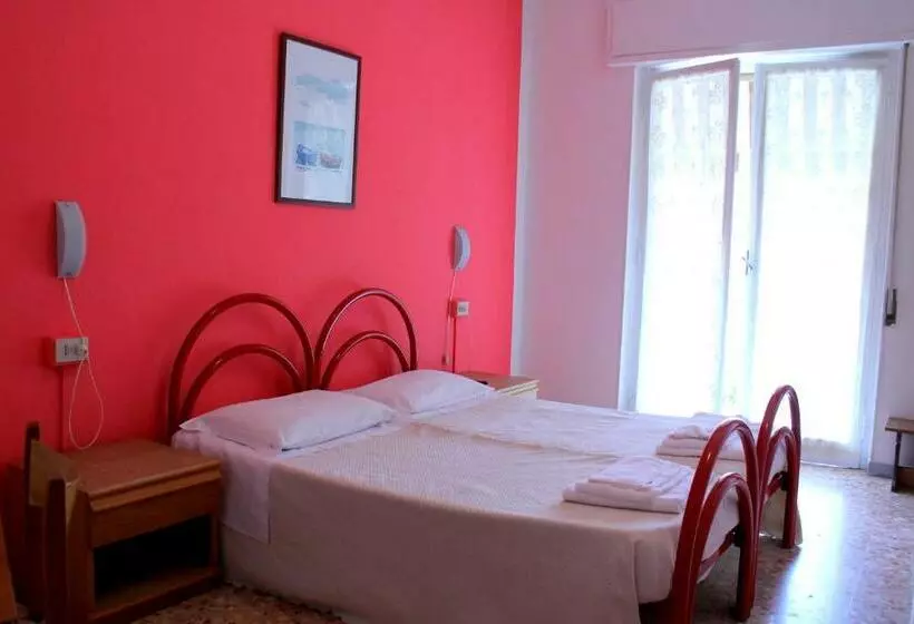 هتل Albergo Nella