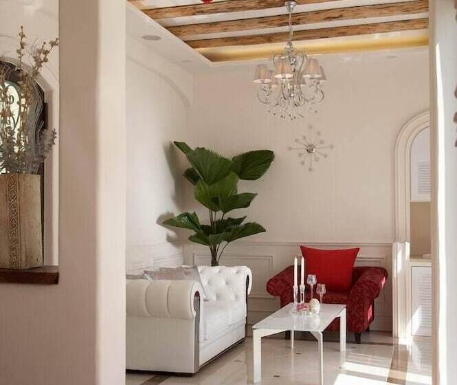 هتل Fennel Resort