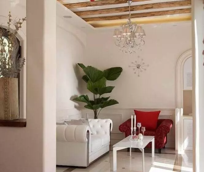 هتل Fennel Resort