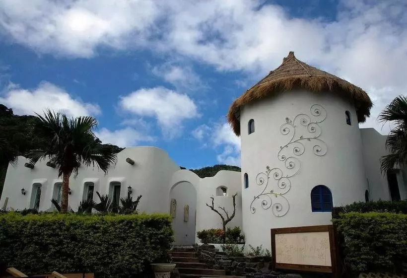 هتل Fennel Resort