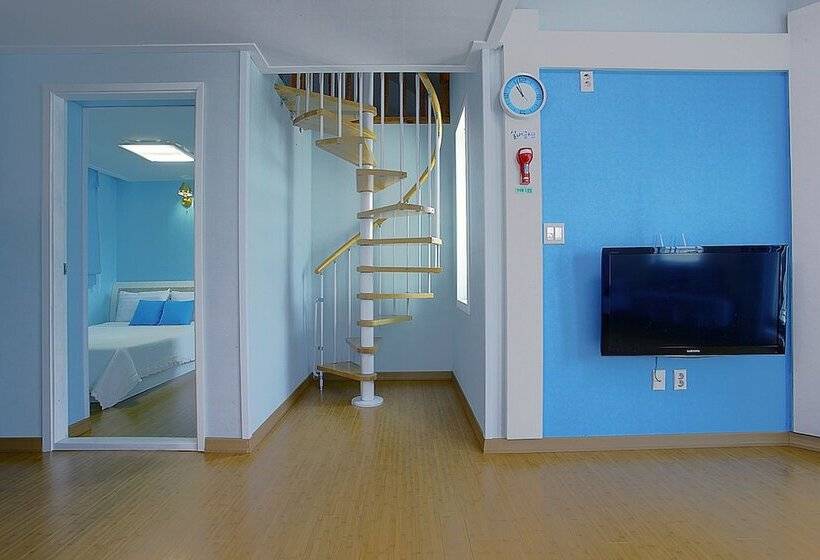 Отель Forest Of Color Pension