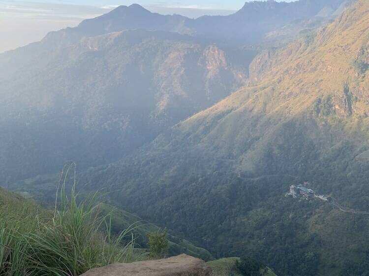 בית מלון כפרי Hi Lanka Backpackers Adults Only