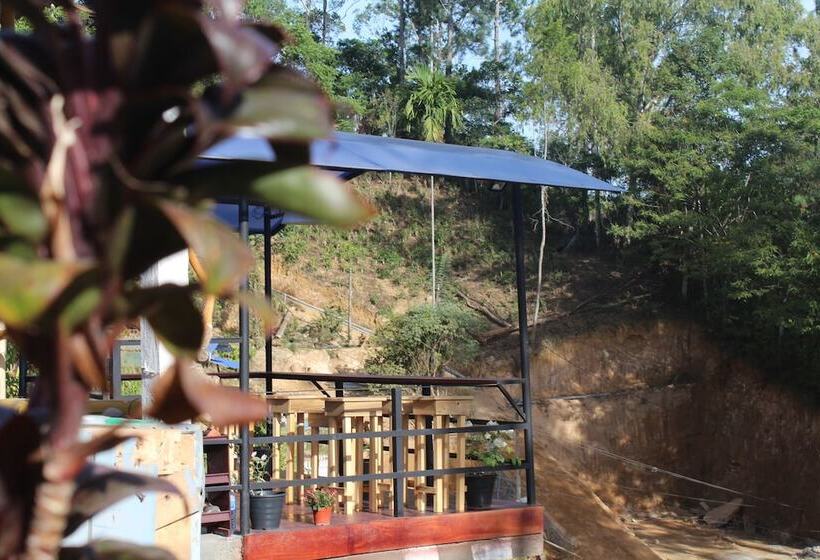 בית מלון כפרי Hi Lanka Backpackers Adults Only