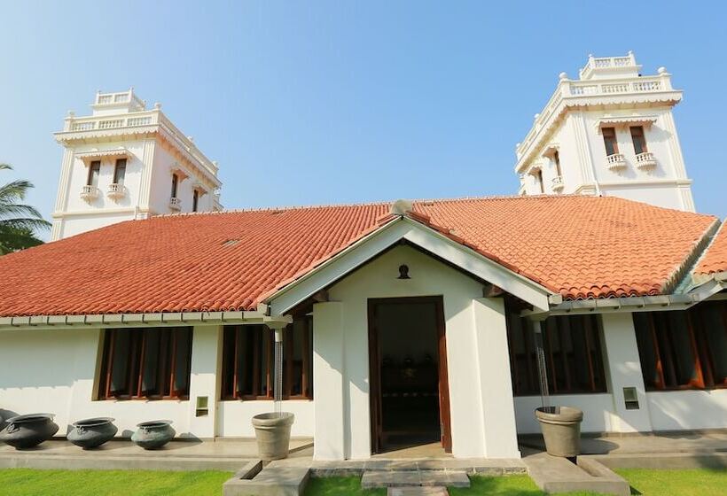 Hotel Yoho Monsoon Villa