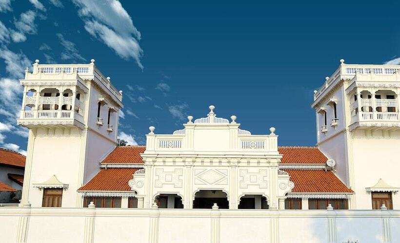 Hotel Yoho Monsoon Villa