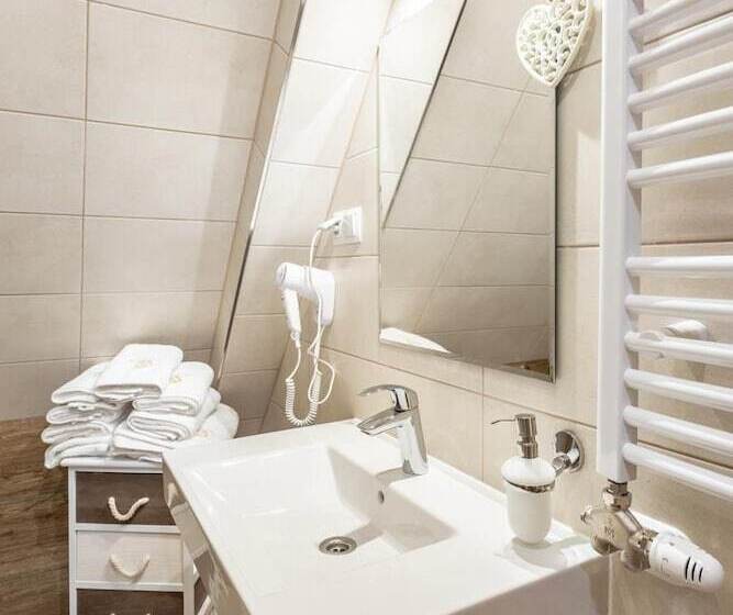 ホテル Apartamenty Jedrol