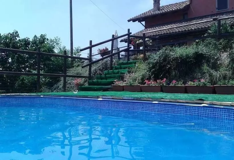 ホテル Cascina Il Quercin