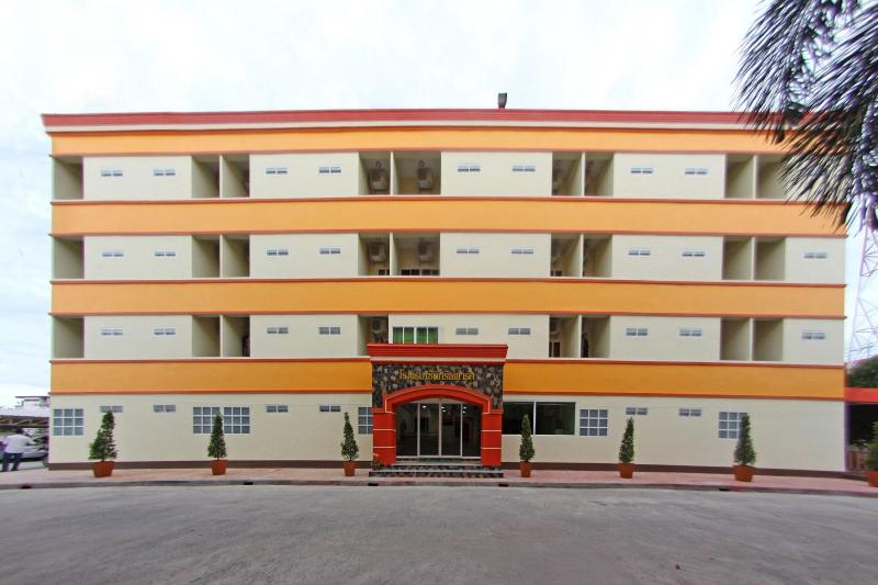 בית מלון כפרי Central Park