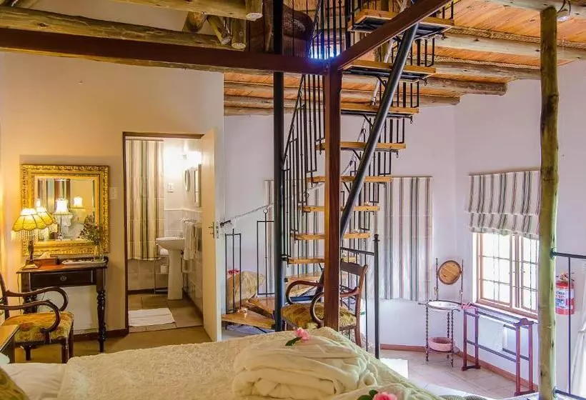 Hotelli Hawklee Country House