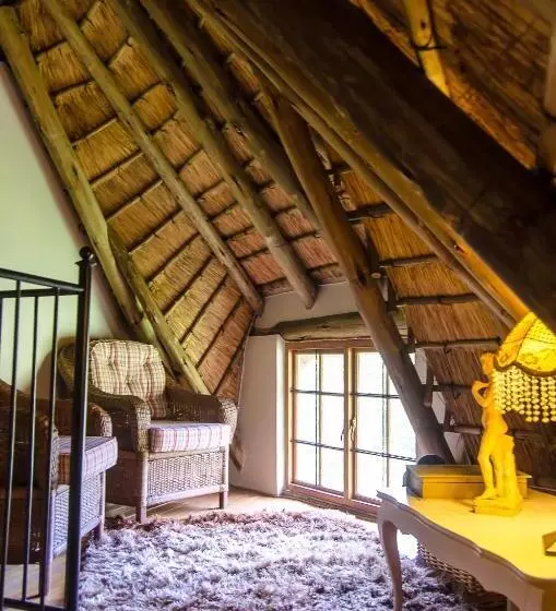 Hotelli Hawklee Country House