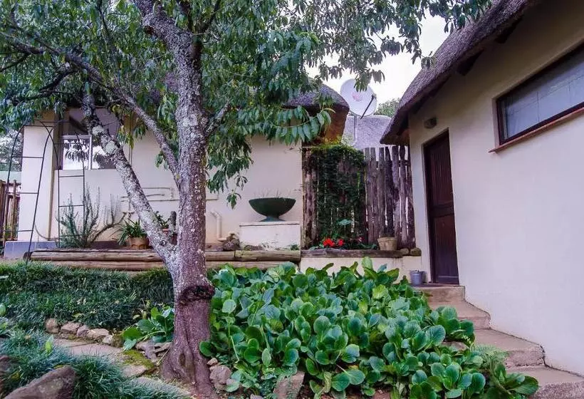 Hotelli Hawklee Country House