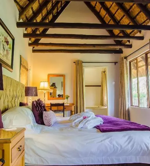 Hotelli Hawklee Country House