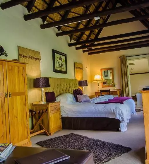 Hotelli Hawklee Country House