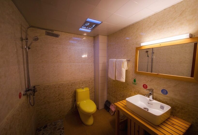 בית מלון כפרי Huksum House