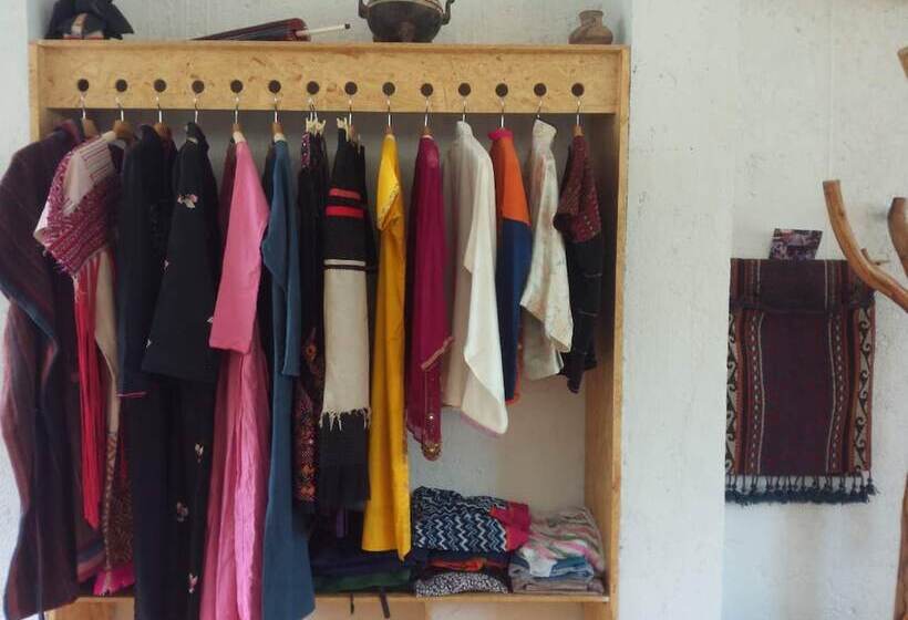 בית מלון כפרי Huksum House