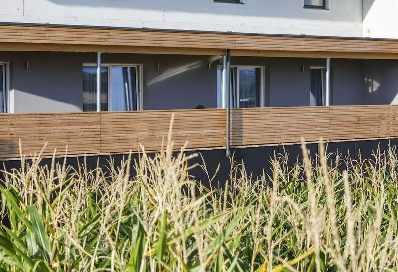 Hotelli Pension Jageredt