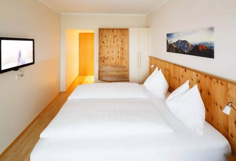 Hotelli Pension Jageredt