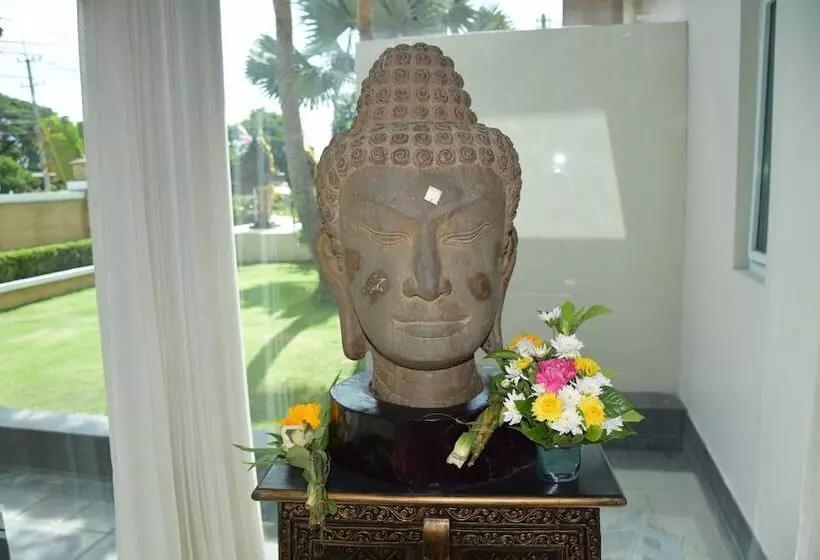 ホテル Sumali Villa