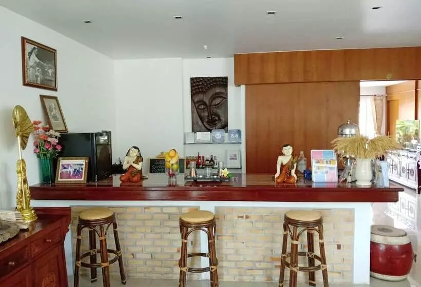 ホテル Sumali Villa