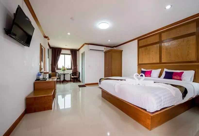 Thatphanom View Hotel Nakhon