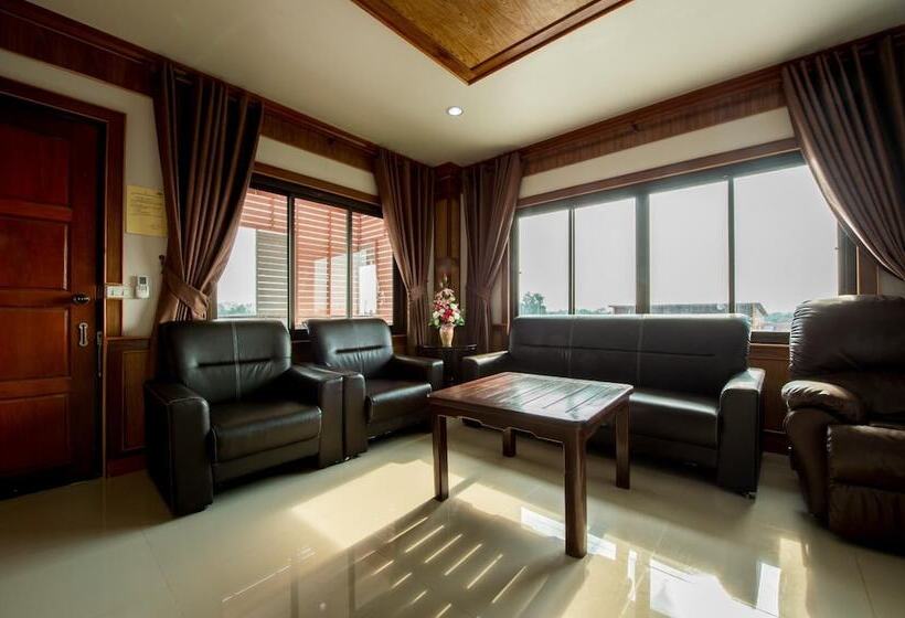 Thatphanom View Hotel Nakhon