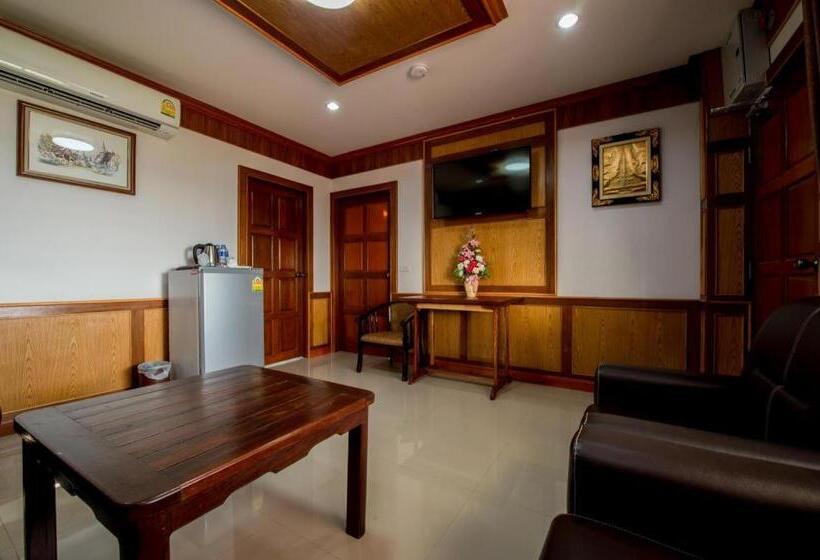 Thatphanom View Hotel Nakhon