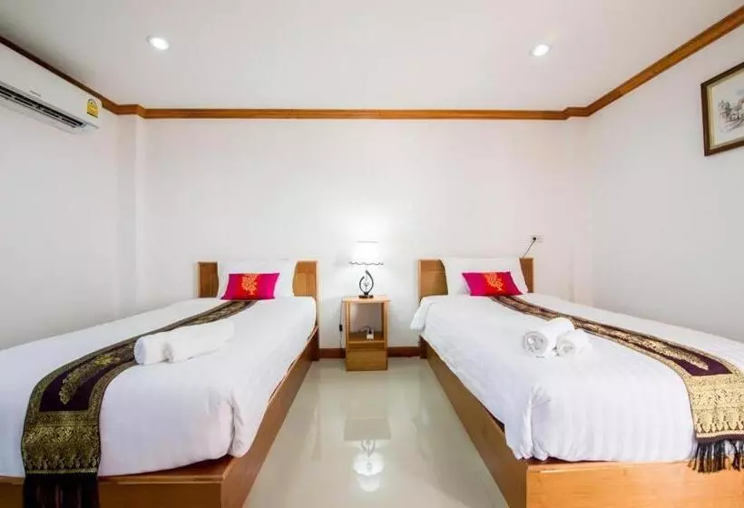 Thatphanom View Hotel Nakhon