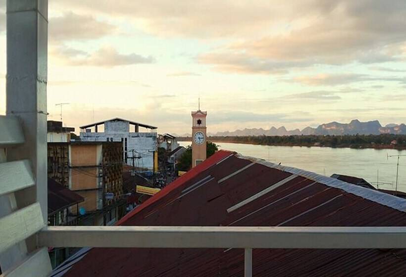 בית מלון כפרי The P Hometel