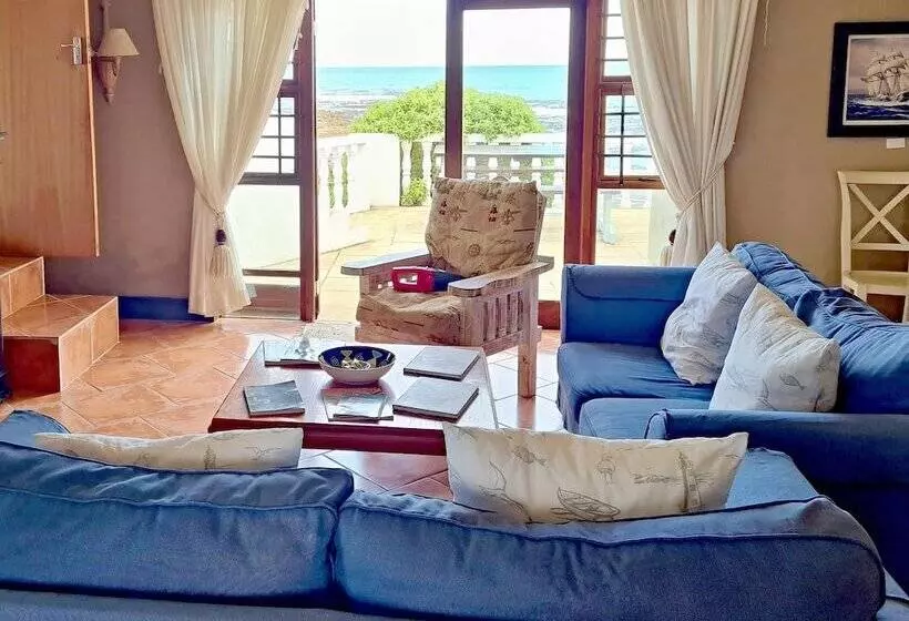 Hotelli Walkerbay Accommodation