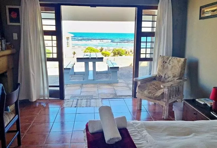 Hotelli Walkerbay Accommodation