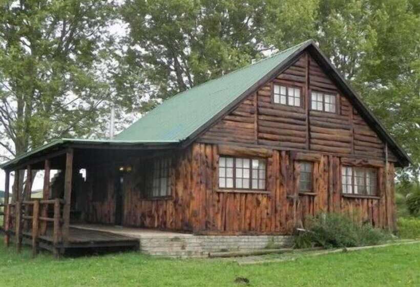 Отель Waterwoods Cottages