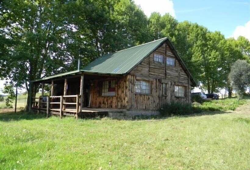 Отель Waterwoods Cottages