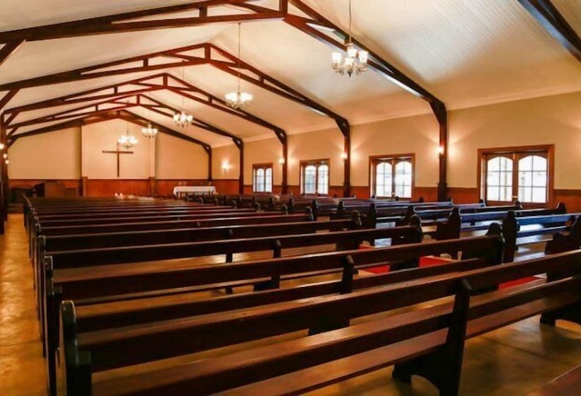 Отель Waterwoods Cottages