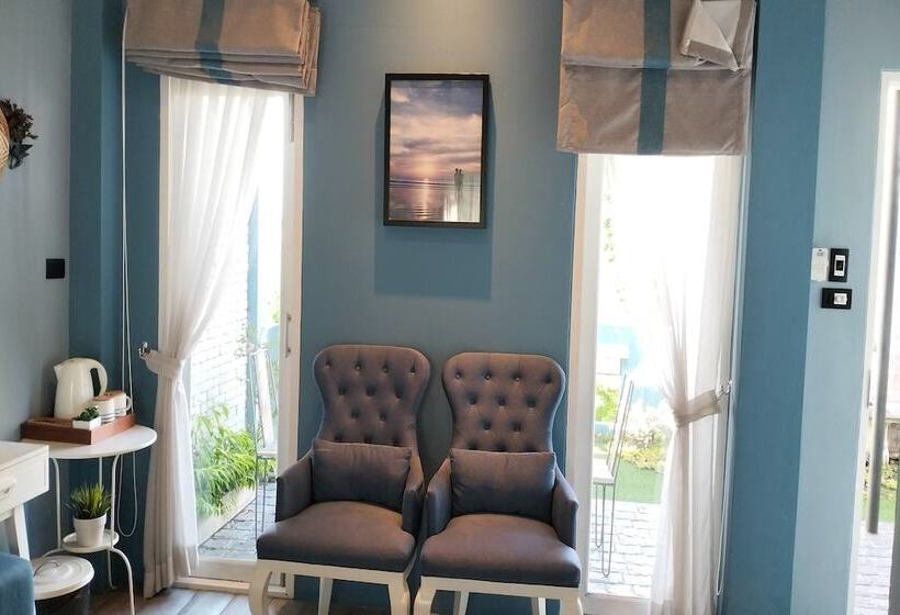 Idestiny Gallery Resort