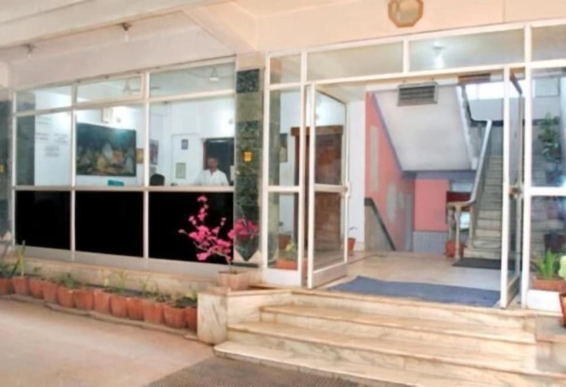 בית מלון כפרי Yashoda International