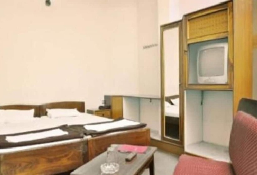 בית מלון כפרי Yashoda International