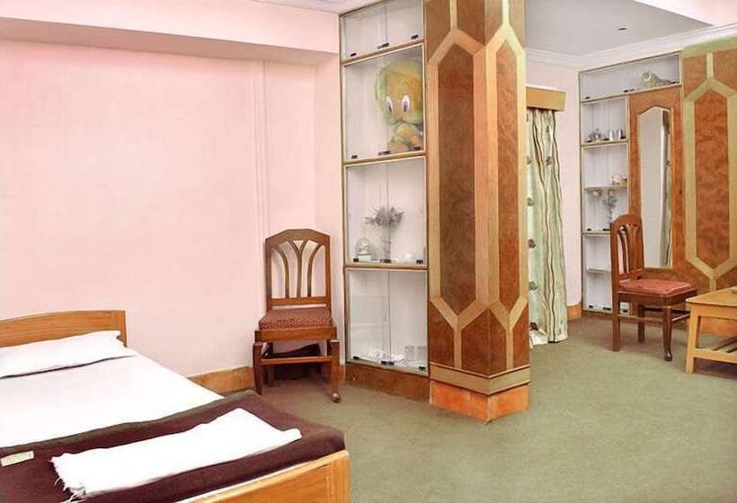 בית מלון כפרי Yashoda International