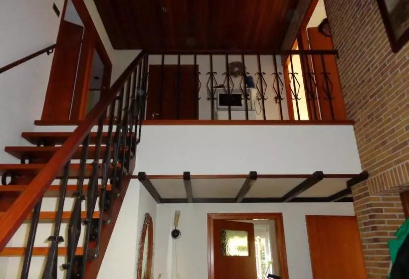 Aamiaismajoitus (B&B) Kamerverhuur Advenco