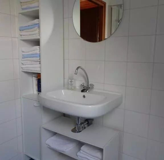 Aamiaismajoitus (B&B) Kamerverhuur Advenco