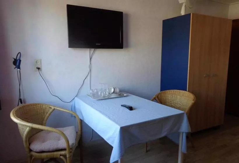 Aamiaismajoitus (B&B) Kamerverhuur Advenco