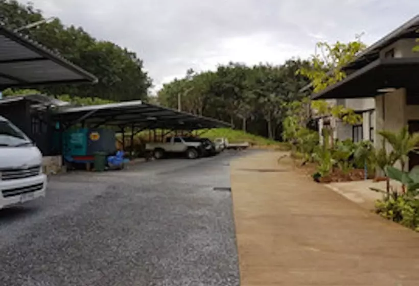 Hotelli Sangkhlakiri Resort